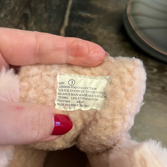 Girls’ London Fog snow/rain boots. - Picture 7 of 7